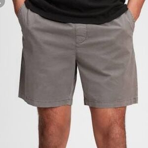 Gap 7" Shorts